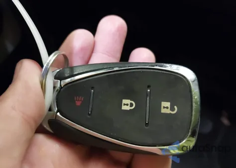 2021 Chevrolet Equinox Awd Ls z USA, uszkodzony, nr VIN 2GNAXSEV7M6113349